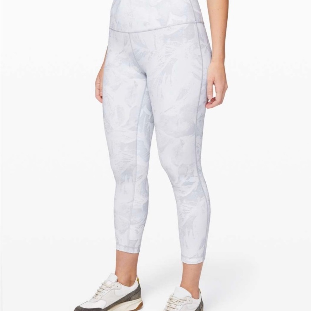 Lululemon Wunder Under High-Rise Tight, Tropical Shadow Starlight (white/gray)